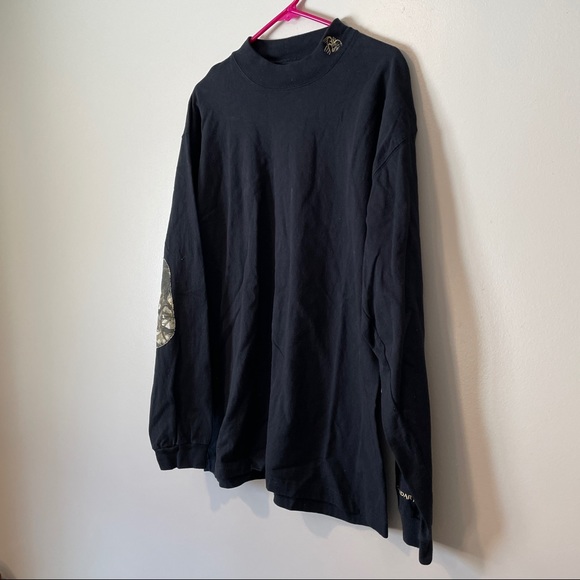SALE: Men’s Legendary Whitetails Black Turtle Neck XL - Picture 2 of 5